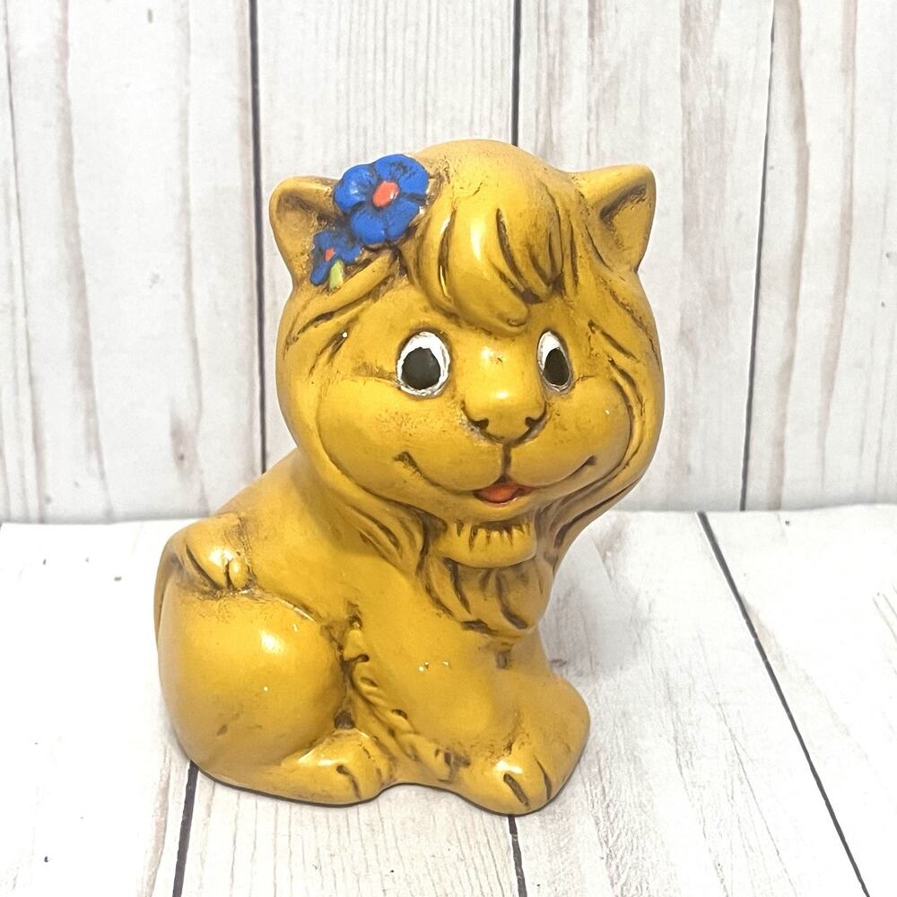 Vintage 1971 Studio Art Lion Figurine MCM 70s Kitschy Ceramic Signed